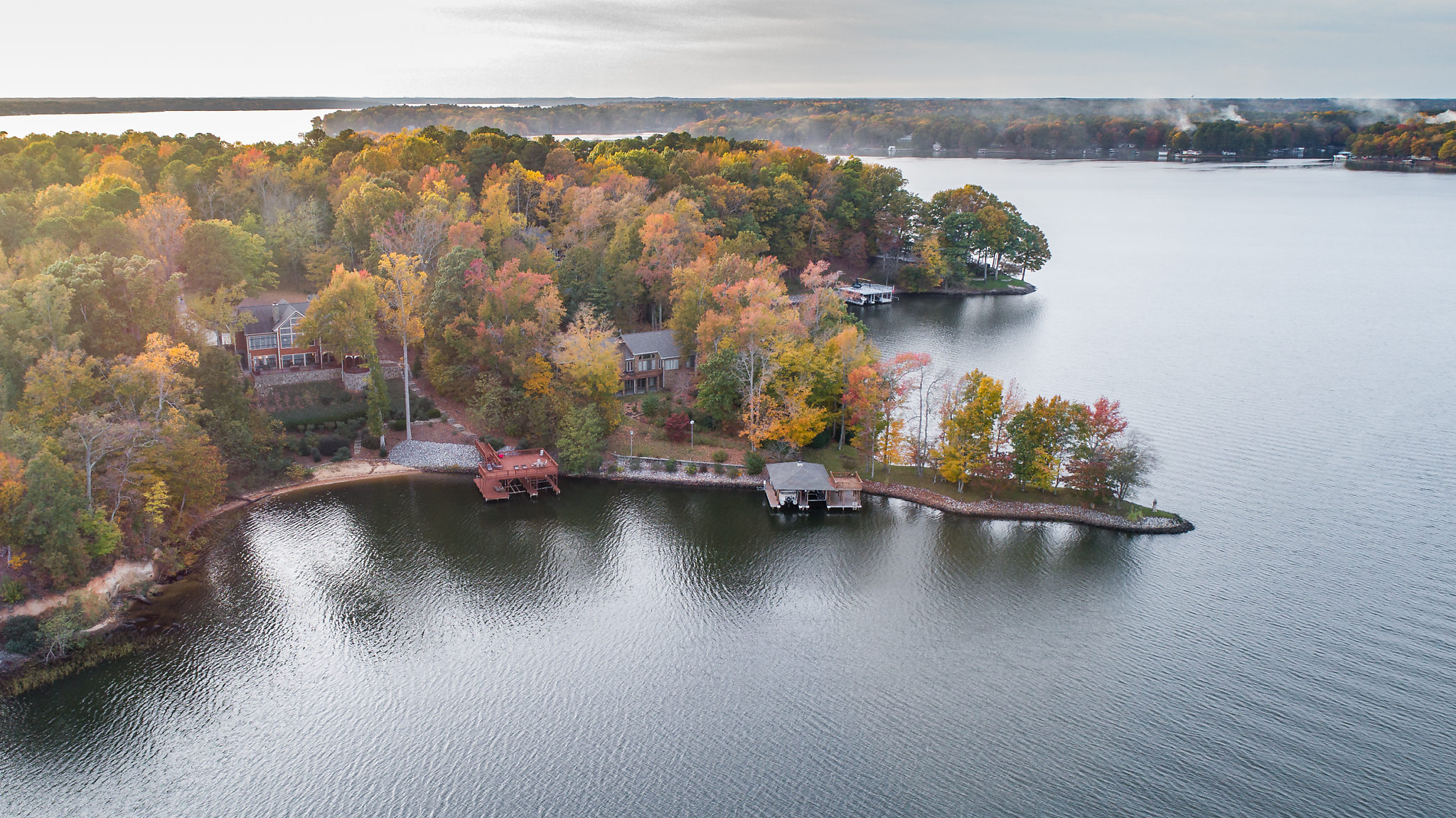 Story Properties On Lake Gaston